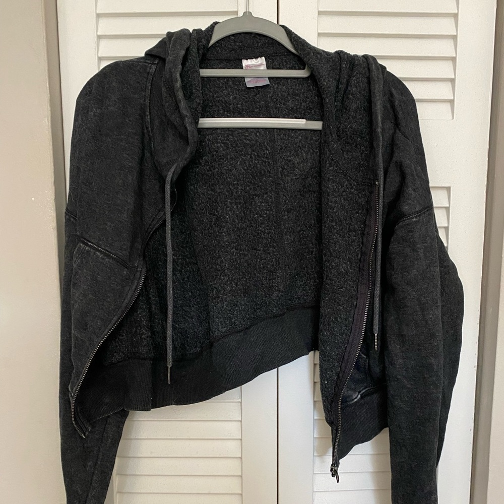 Cropped hoodie